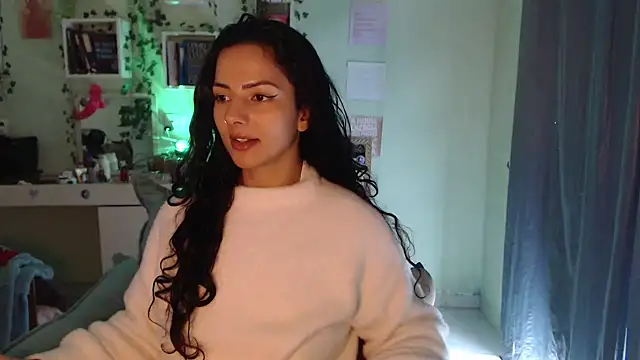 BeellyDance online show from 05-15-26, 04:03
