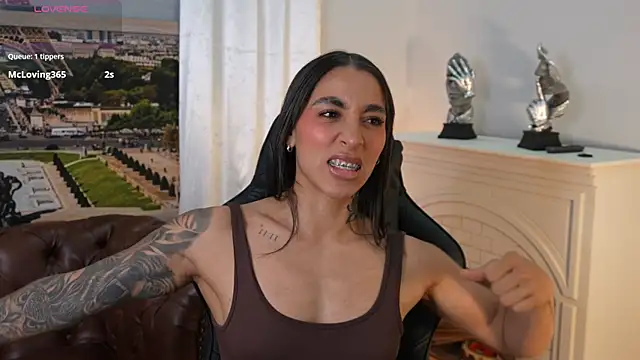 KAYLA BATISTA online show from 06-18-26, 12:11