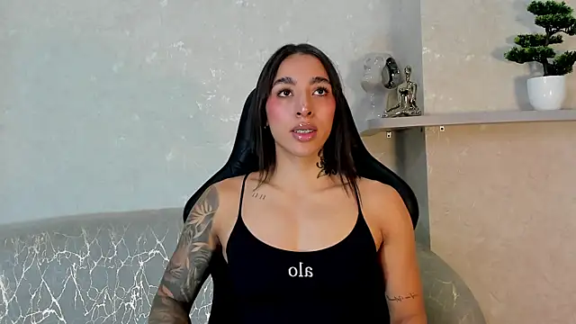 KAYLA BATISTA online show from 07-19-26, 03:05