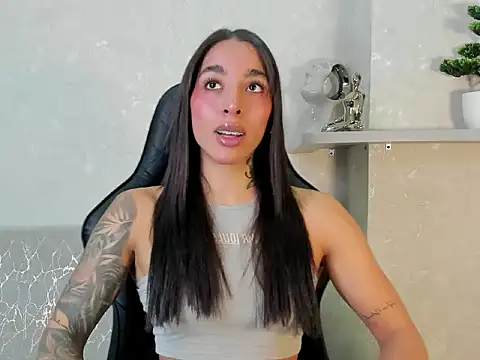 KAYLA BATISTA online show from 07-29-26, 12:09