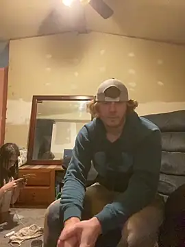 Snapshot of hottestcouplevaa chatting on 01-15-25, 09:24 hottestcouplevaa online show from 01-15-25, 09:24