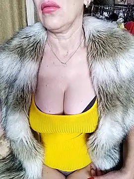 lindaledi2 online show from 12-17-25, 04:18