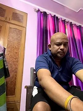 Dick 6inches online show from 10-20-25, 07:20