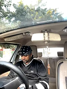 Dick 6inches online show from 11-30-25, 05:22