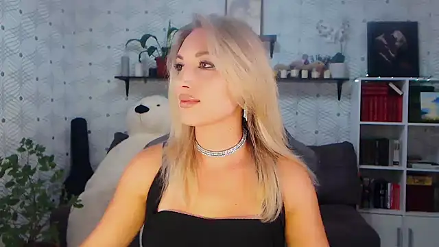 MillaXQueen online show from 06-23-26, 03:10