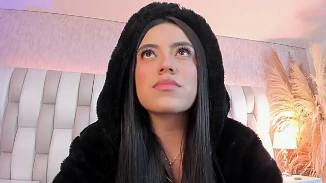 Rebeca jones online show from 03-04-26, 12:22