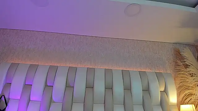 Rebeca jones online show from 03-23-26, 12:09