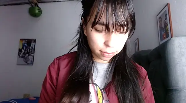 Snapshot of xx_nath_xx chatting on 02-15-25, 06:23 xx nath xx online show from 02-15-25, 06:23