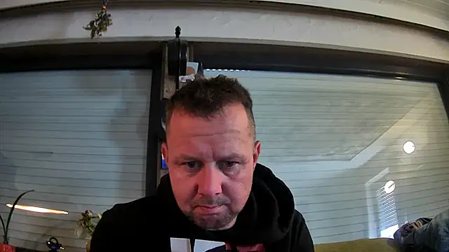 Snapshot of Donch chatting on 06-04-26, 01:06 Donch online show from 06-04-26, 01:06