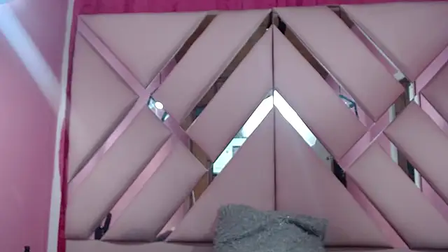 nathaly low1 online show from 02-05-25, 09:46