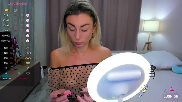 DannaEvan online show from 03-09-25, 02:07