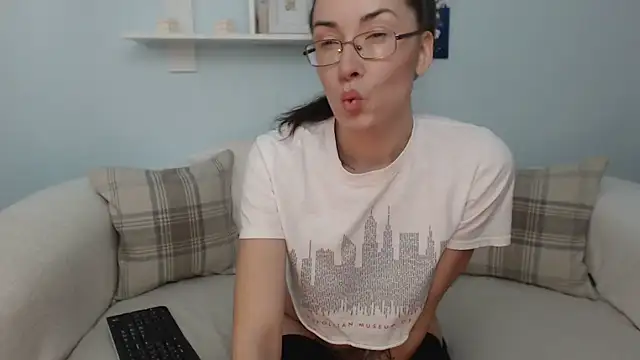 Sofi so online show from 12-21-25, 09:38