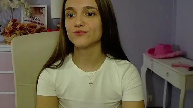 Snapshot of dirtyxEmily chatting on 03-22-25, 11:21 dirtyxEmily online show from 03-22-25, 11:21