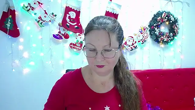 VanessaHotts online show from 12-28-24, 09:20