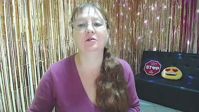 VanessaHotts online show from 10-01-25, 05:02