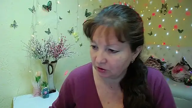 VanessaHotts online show from 04-20-26, 05:10