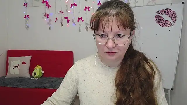 VanessaHotts online show from 04-22-26, 05:10