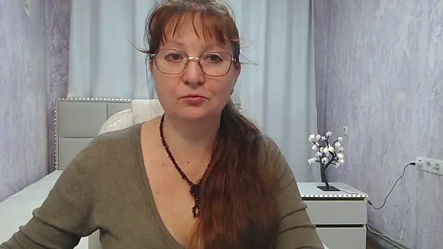 VanessaHotts online show from 05-29-26, 05:05