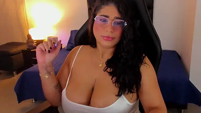Jenny Carters online show from 05-26-26, 01:45