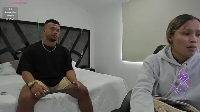 AnnieAndStefan online show from 09-29-25, 02:22