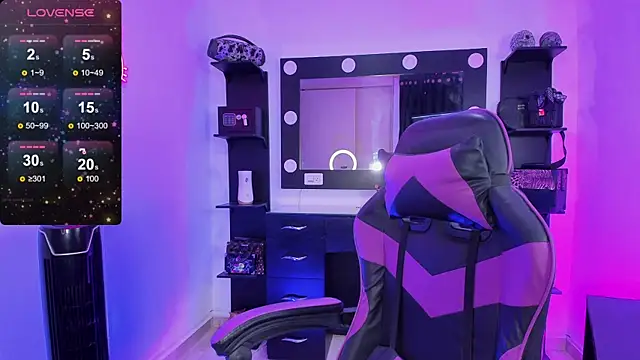 miss kitty online show from 12-18-25, 12:49