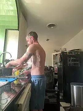 mandjpuff2 online show from 09-11-25, 07:25