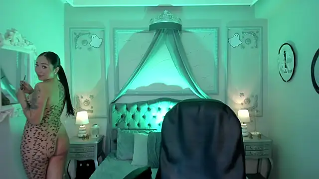 maggietime online show from 10-21-25, 02:40