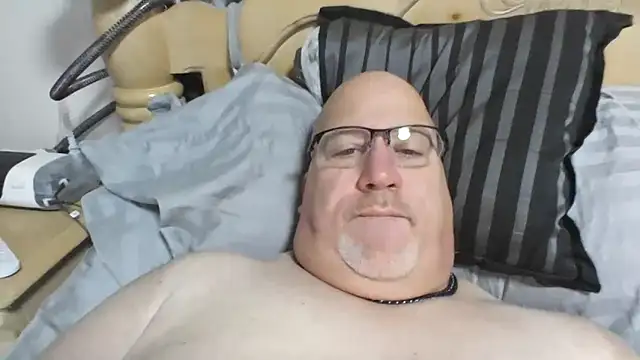 Bigbear0563 online show from 12-19-25, 03:41