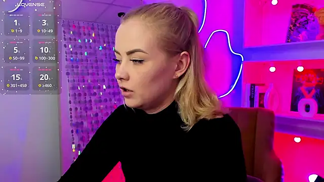 StephanieSweety online show from 04-19-26, 06:10