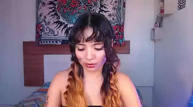 Snapshot of Margarita999 chatting on 12-10-24, 08:27 Margarita999 online show from 12-10-24, 08:27