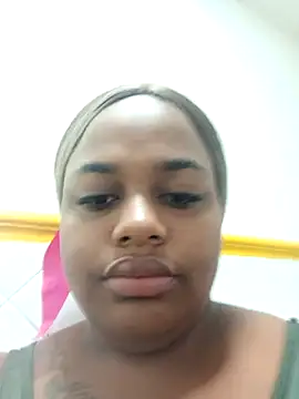 Snapshot of KiaraBrownn chatting on 03-06-25, 11:36 KiaraBrownn online show from 03-06-25, 11:36