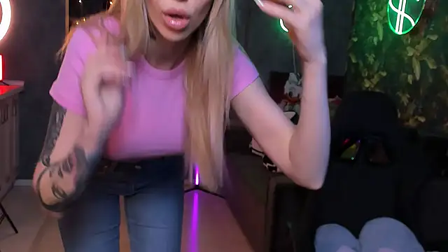 Blckmirrorr online show from 01-26-25, 01:47