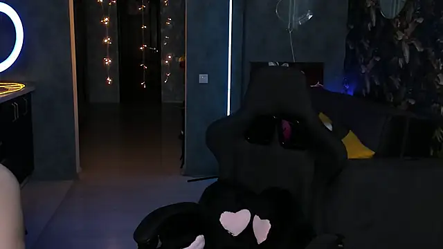 Blckmirrorr online show from 10-29-25, 10:50