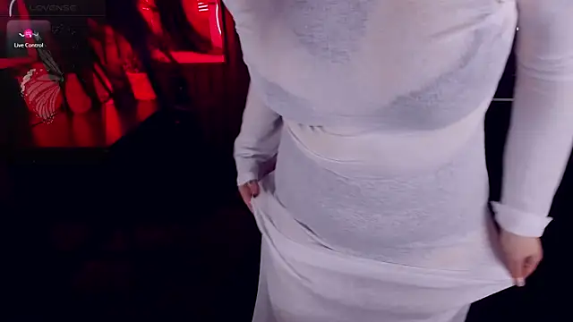 Snapshot of Mayayammy chatting on 12-04-24, 05:33 Mayayammy online show from 12-04-24, 05:33