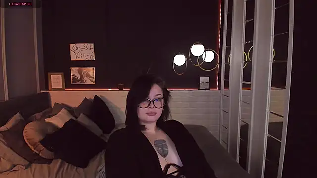 Snapshot of Mayayammy chatting on 12-14-24, 02:53 Mayayammy online show from 12-14-24, 02:53