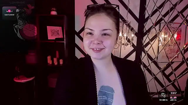 Snapshot of Mayayammy chatting on 12-25-24, 11:54 Mayayammy online show from 12-25-24, 11:54