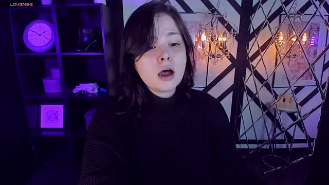 Snapshot of Mayayammy chatting on 01-08-25, 01:31 Mayayammy online show from 01-08-25, 01:31