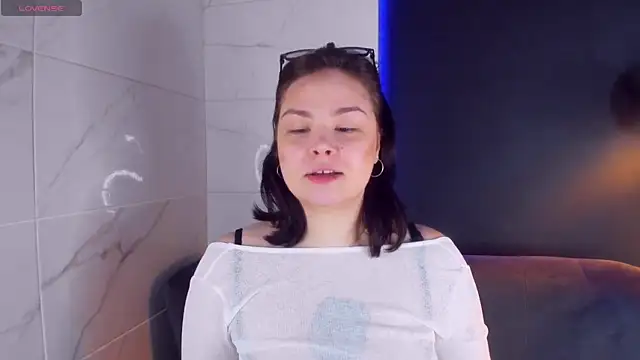 Snapshot of Mayayammy chatting on 01-30-25, 06:13 Mayayammy online show from 01-30-25, 06:13