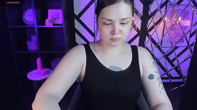 Snapshot of Mayayammy chatting on 02-20-25, 01:40 Mayayammy online show from 02-20-25, 01:40