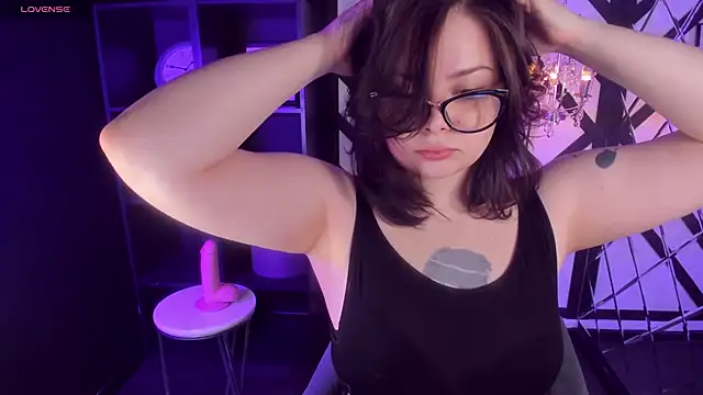 Snapshot of Mayayammy chatting on 02-20-25, 04:46 Mayayammy online show from 02-20-25, 04:46