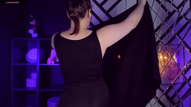 Snapshot of Mayayammy chatting on 02-20-25, 07:52 Mayayammy online show from 02-20-25, 07:52