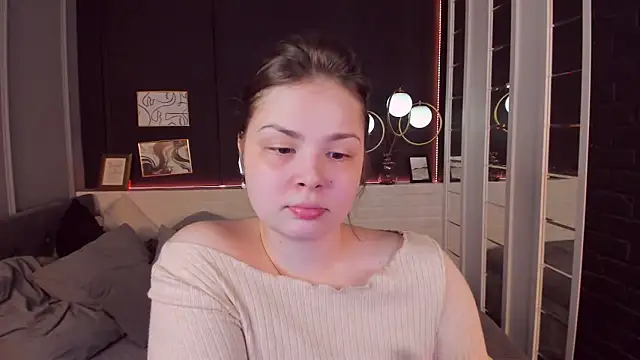 Snapshot of Mayayammy chatting on 03-11-25, 01:45 Mayayammy online show from 03-11-25, 01:45