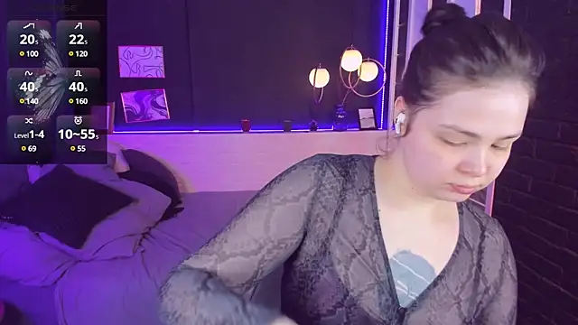 Snapshot of Mayayammy chatting on 03-14-25, 02:08 Mayayammy online show from 03-14-25, 02:08