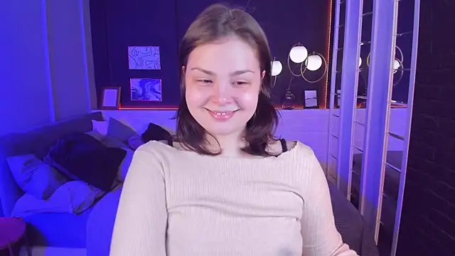 Snapshot of Mayayammy chatting on 03-21-25, 01:45 Mayayammy online show from 03-21-25, 01:45