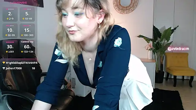 Snapshot of Crystal-dreamt chatting on 06-04-26, 01:17 Crystal-dreamt online show from 06-04-26, 01:17