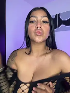 meganjames1 online show from 11-06-25, 12:11