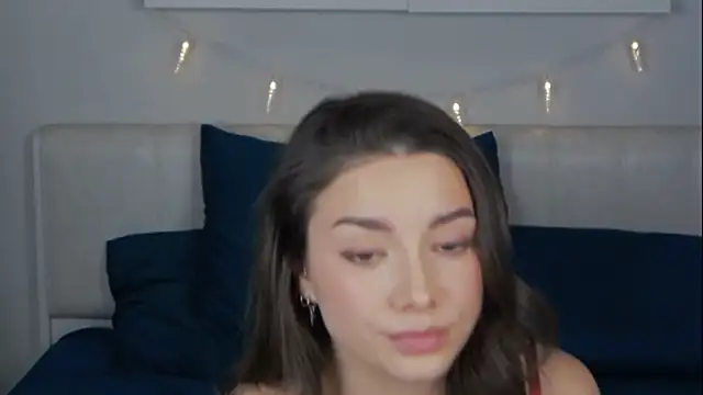 sinthiaroze online show from 12-25-24, 06:09