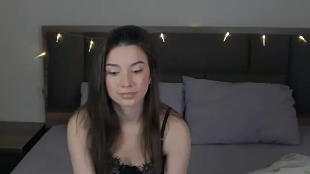 sinthiaroze online show from 03-07-25, 04:11