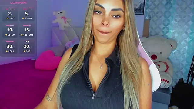 Snapshot of Gabby_prieto chatting on 01-20-25, 04:32 Gabby prieto online show from 01-20-25, 04:32