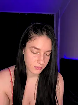 moniqque online show from 10-14-25, 04:24